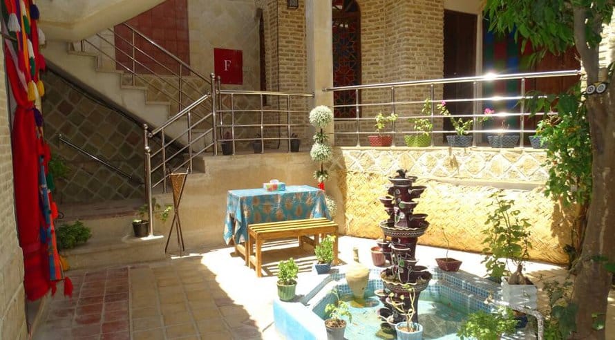 Golestan Raz Traditional Residence in Shiraz