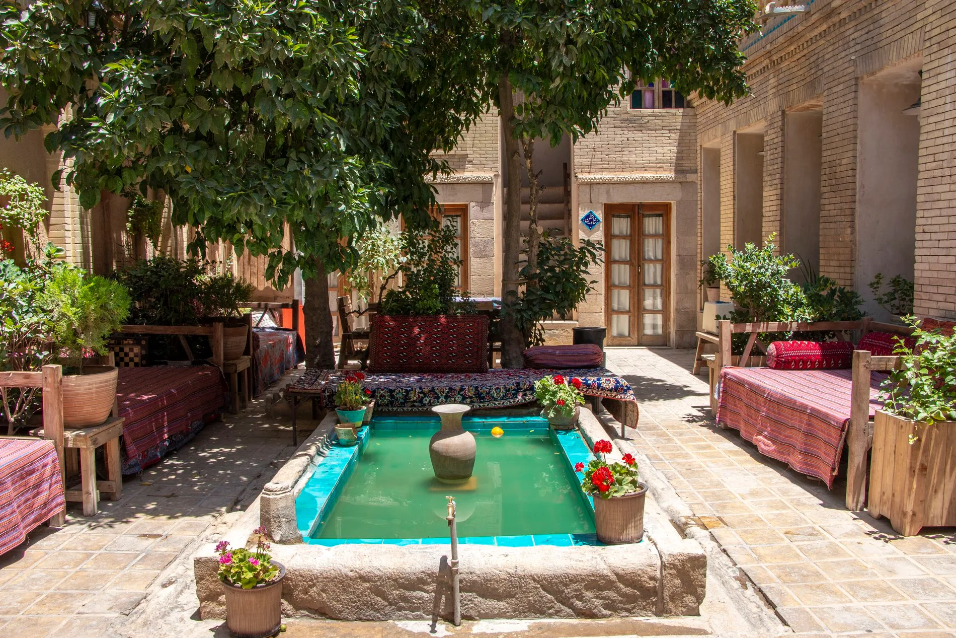 Mahmonir Traditional Residence in Shiraz