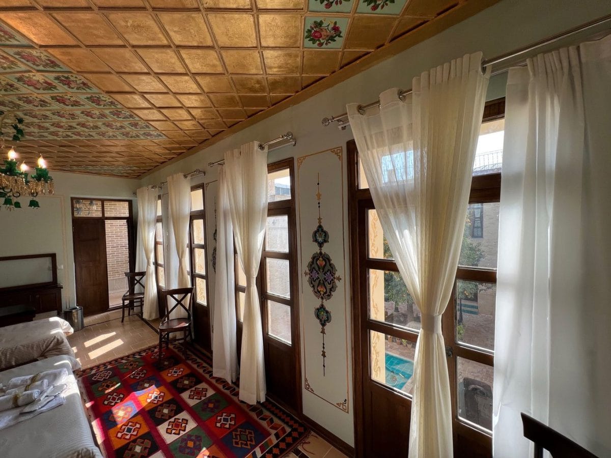 Rouzbahan Traditional Residence in Shiraz