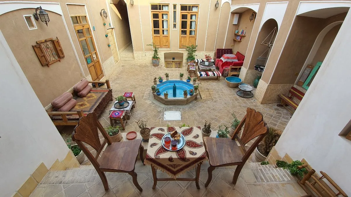 Sayeh Saray Hostel in Kashan