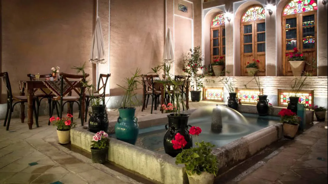 Taavoosieh Traditional Residence In Isfahan