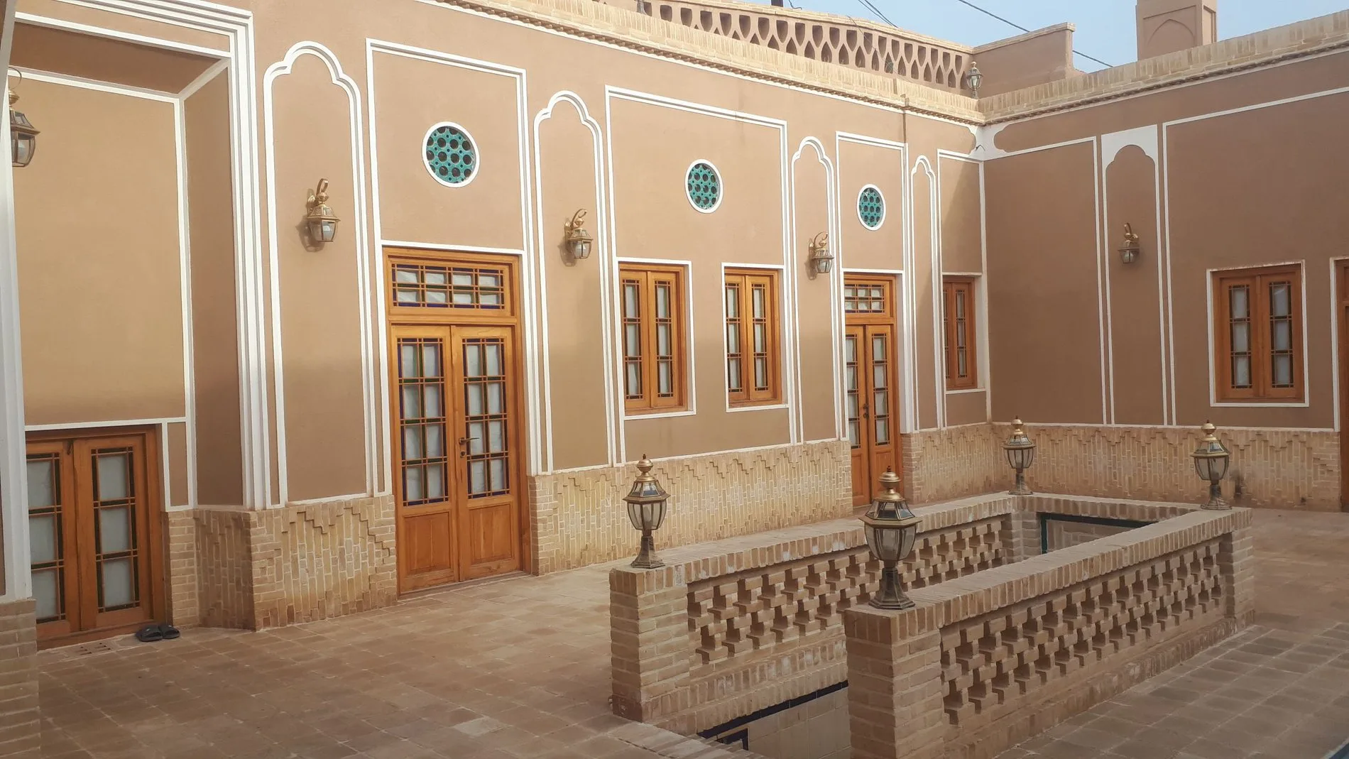 Alma Traditional Lodge in Yazd
